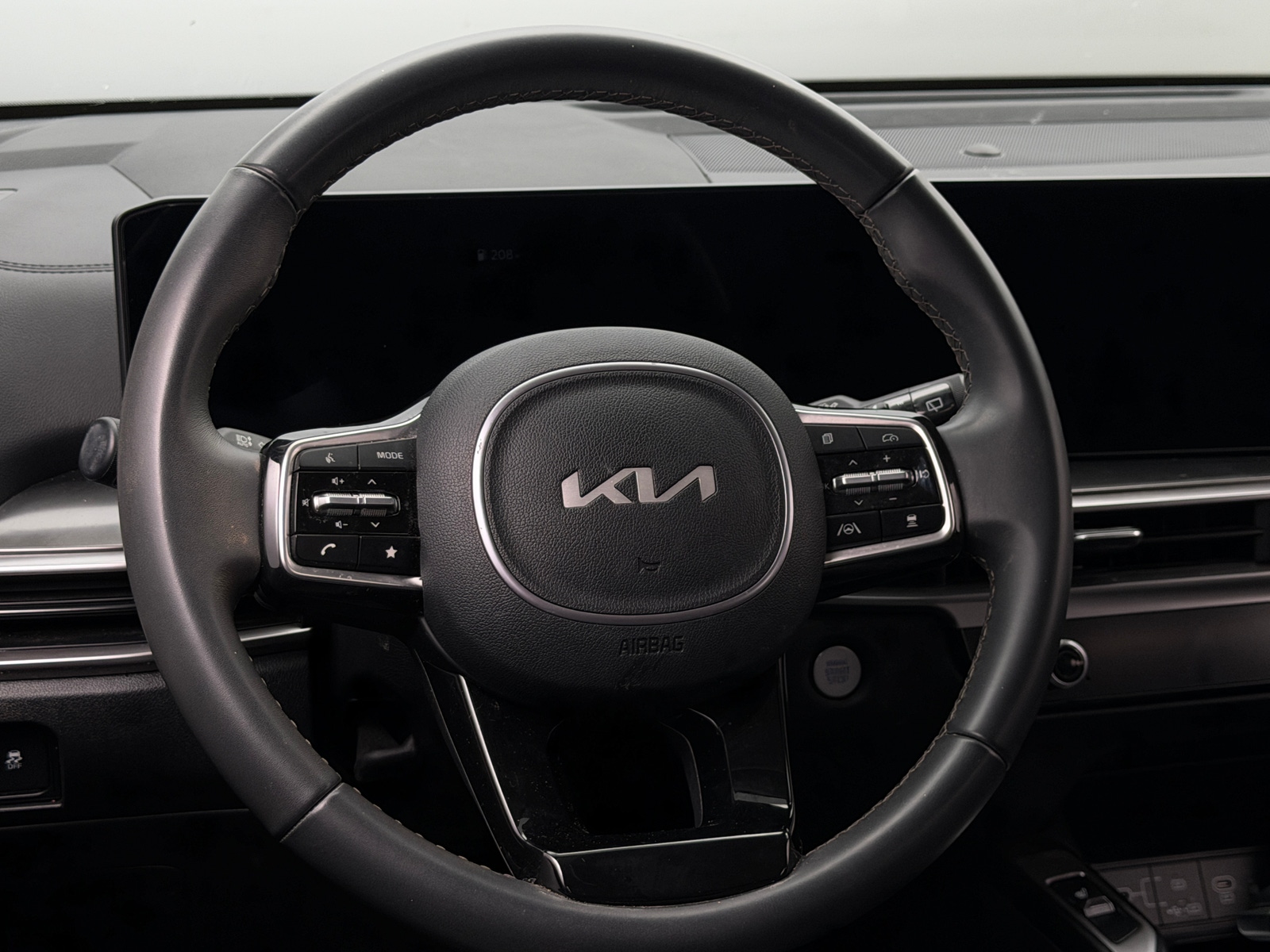 Thumbnail: 2025 Kia Sorento - 4