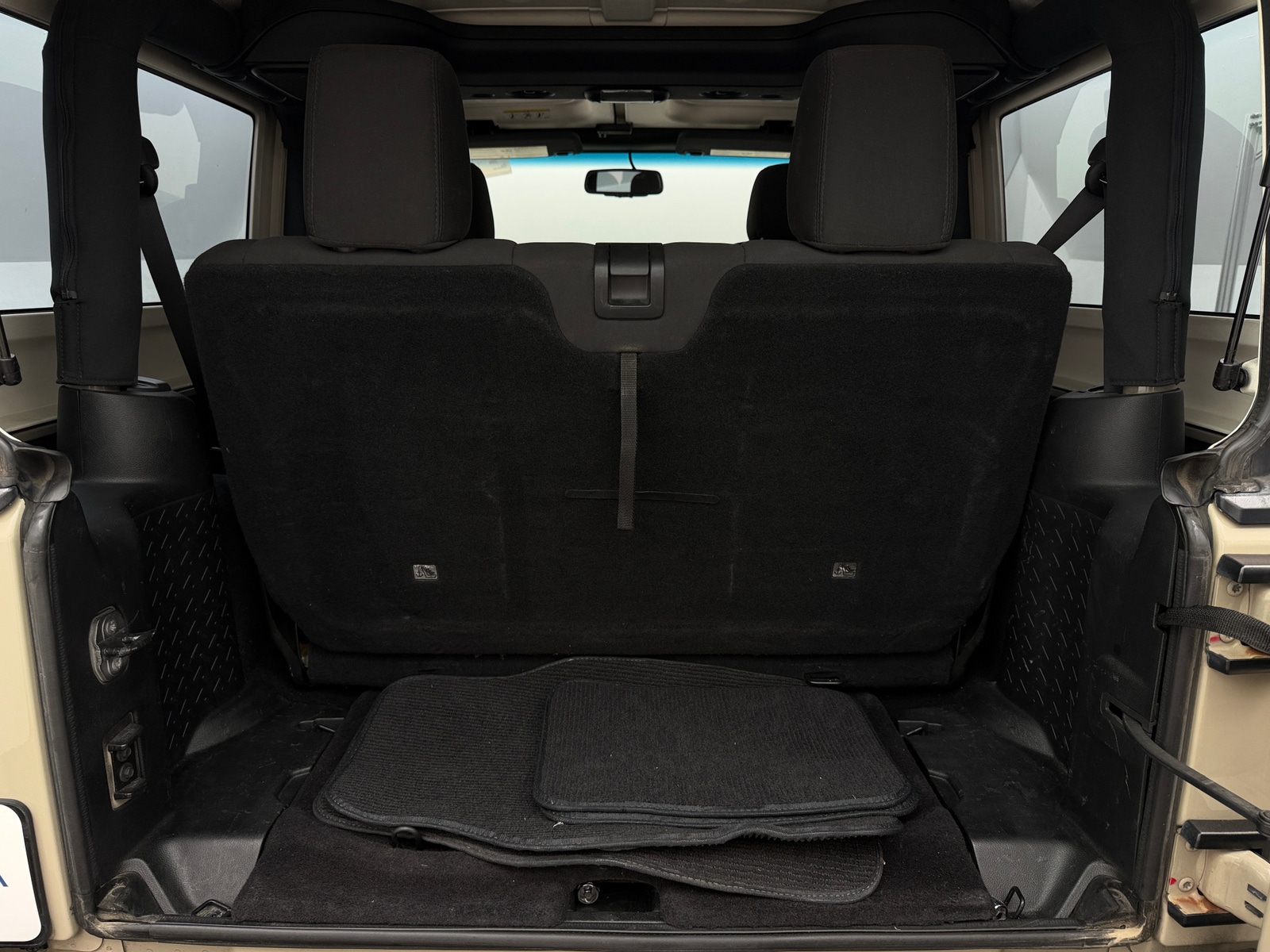Thumbnail: 2017 Jeep Wrangler - 7
