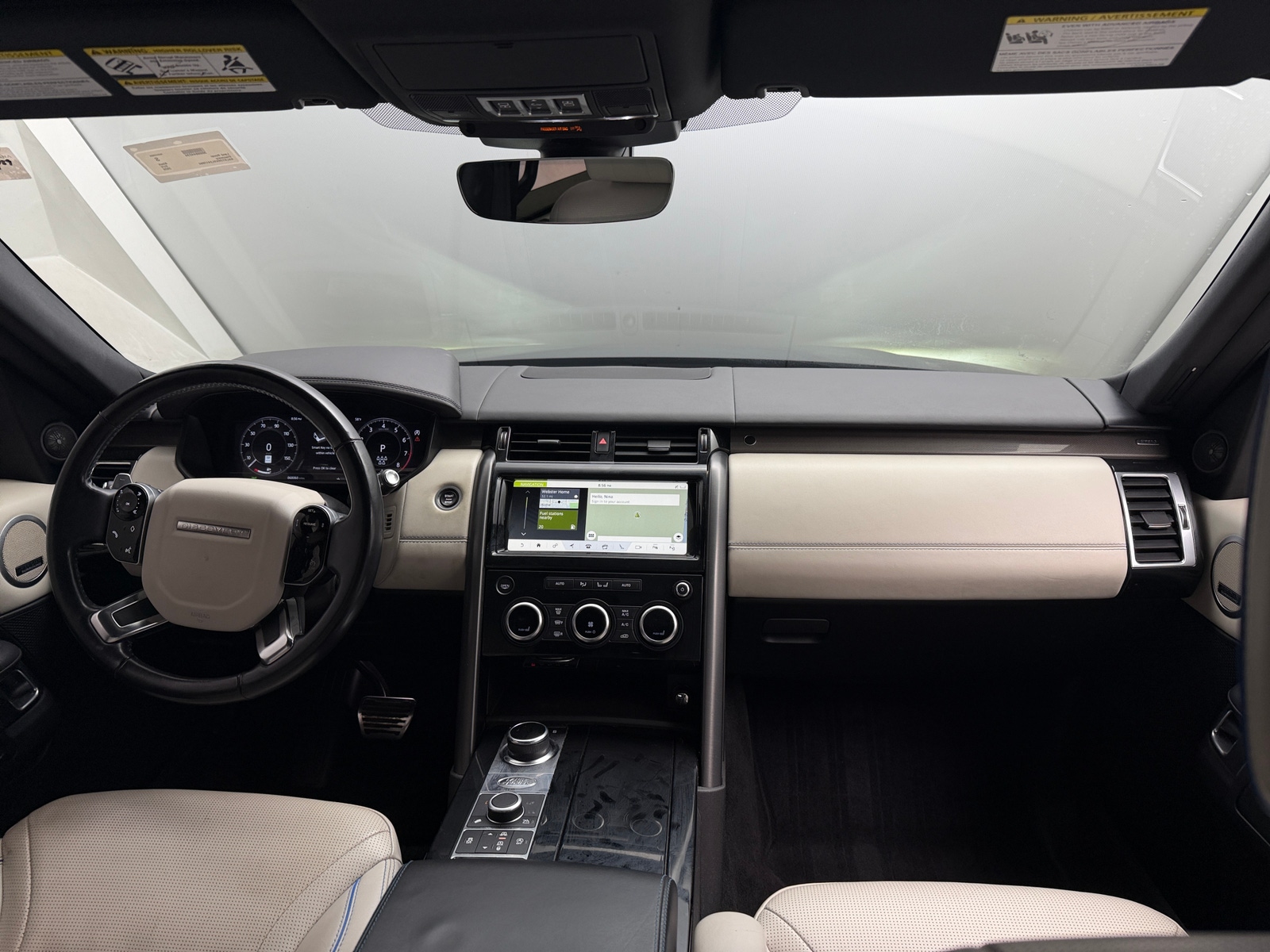Thumbnail: 2020 Land Rover Discovery - 3