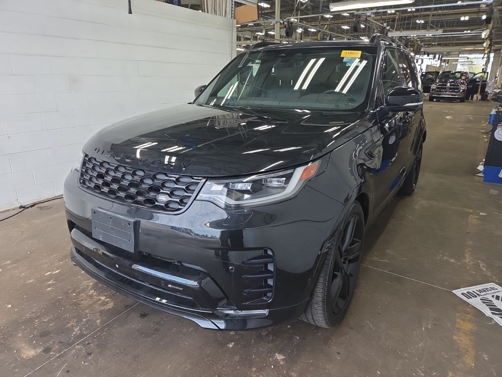 2023 Land Rover Discovery S R-Dynamic