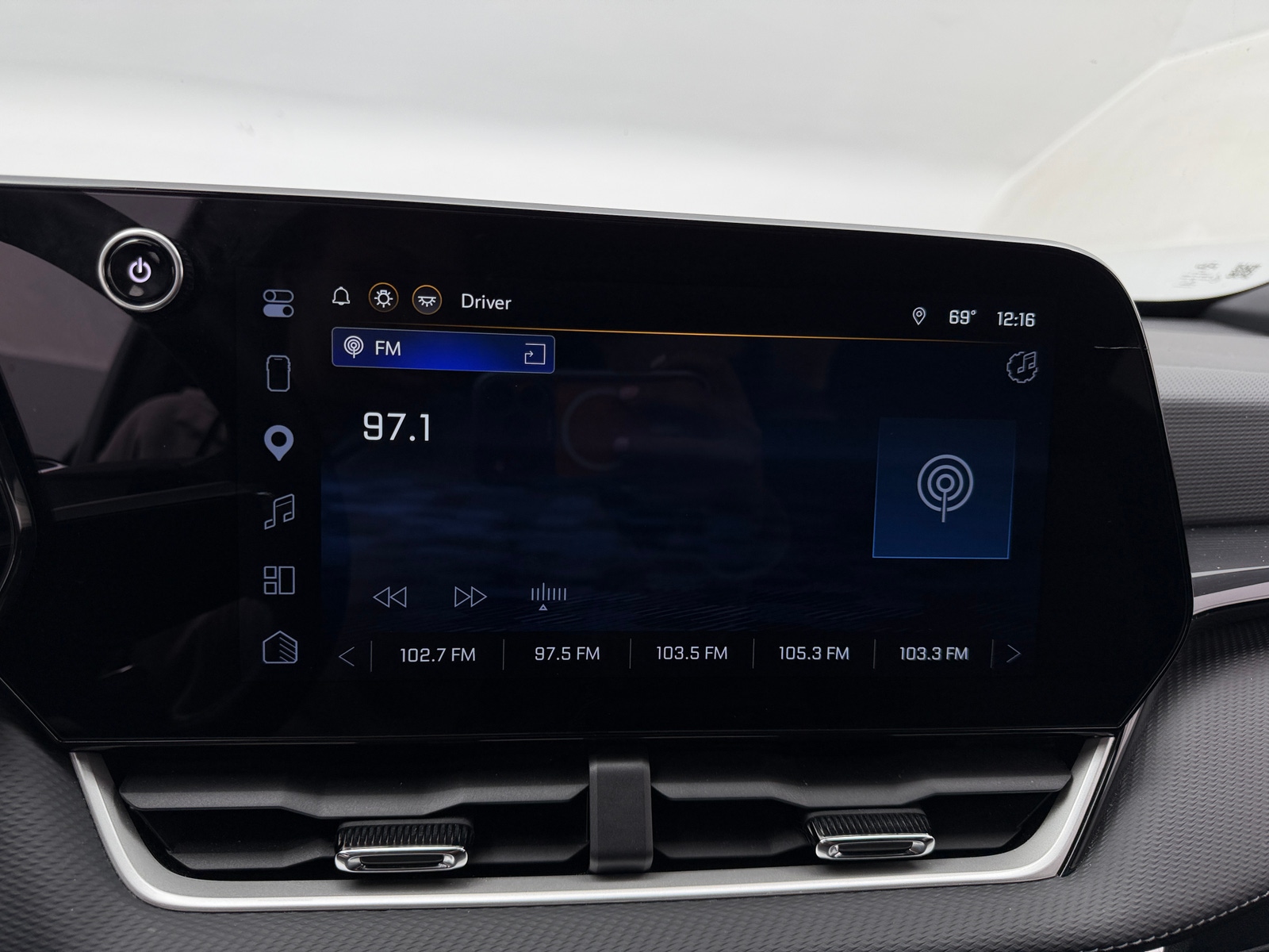 Thumbnail: 2026 Chevrolet Equinox - 4