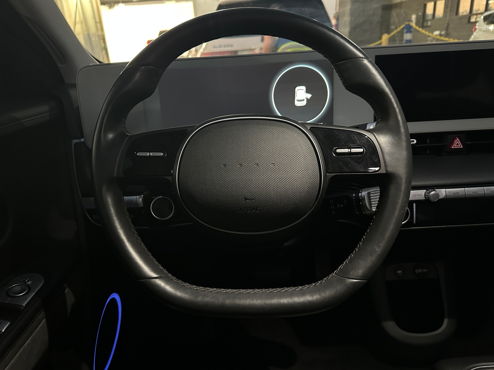Thumbnail: 2023 Hyundai Ioniq 5 - 4