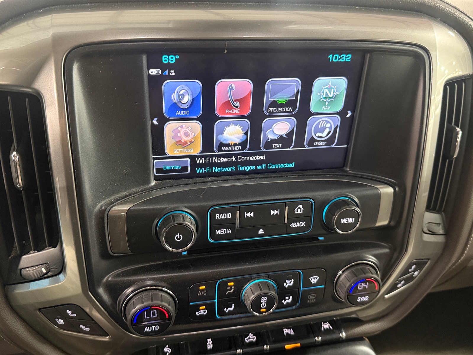 Thumbnail: 2018 Chevrolet Silverado 1500 - 3
