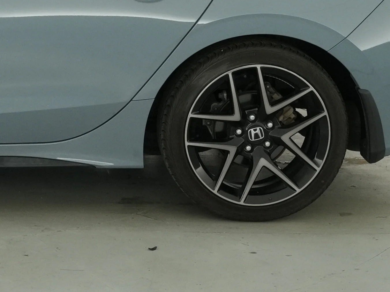 2022 Honda Civic Hatchback Sport Touring - Photo 16