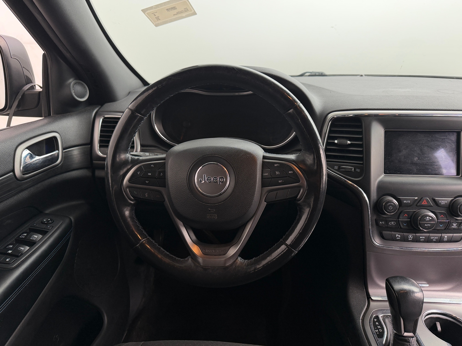 Thumbnail: 2019 Jeep Grand Cherokee - 5