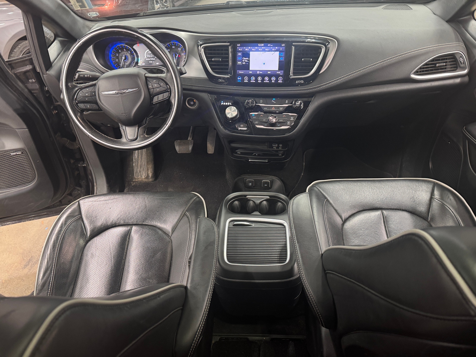 Thumbnail: 2018 Chrysler Pacifica - 2