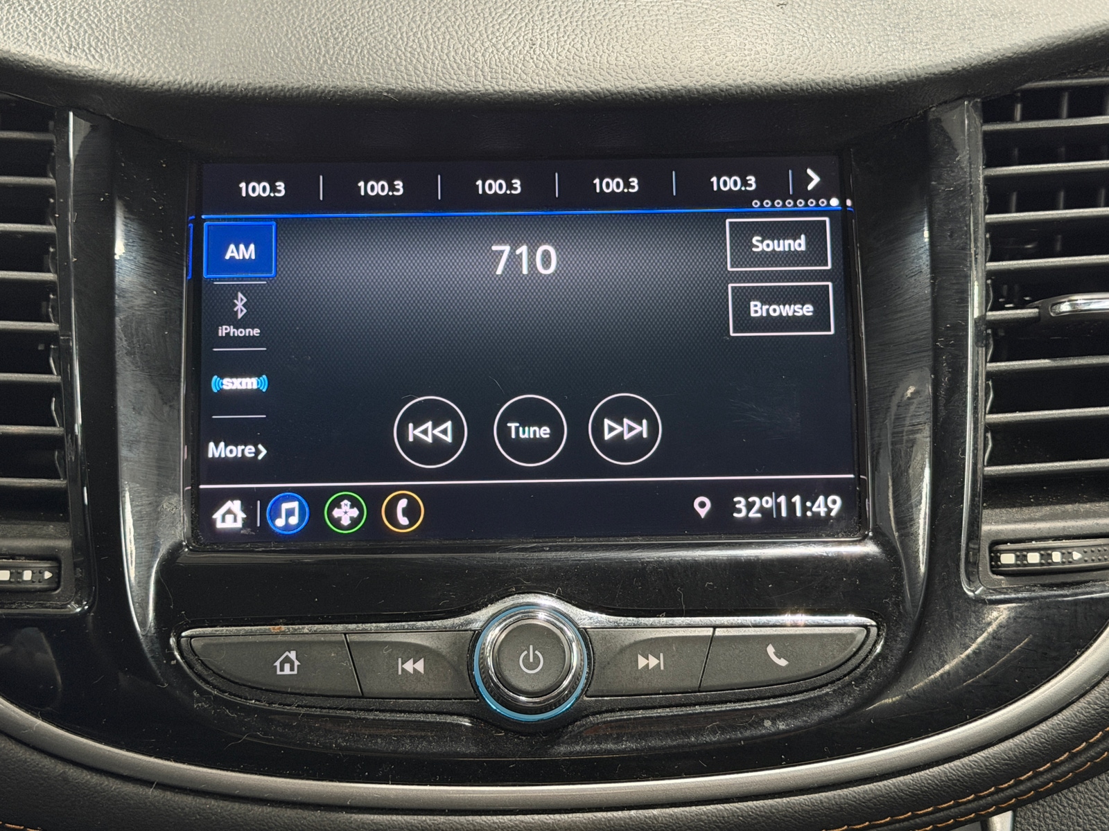 Thumbnail: 2020 Chevrolet Trax - 4