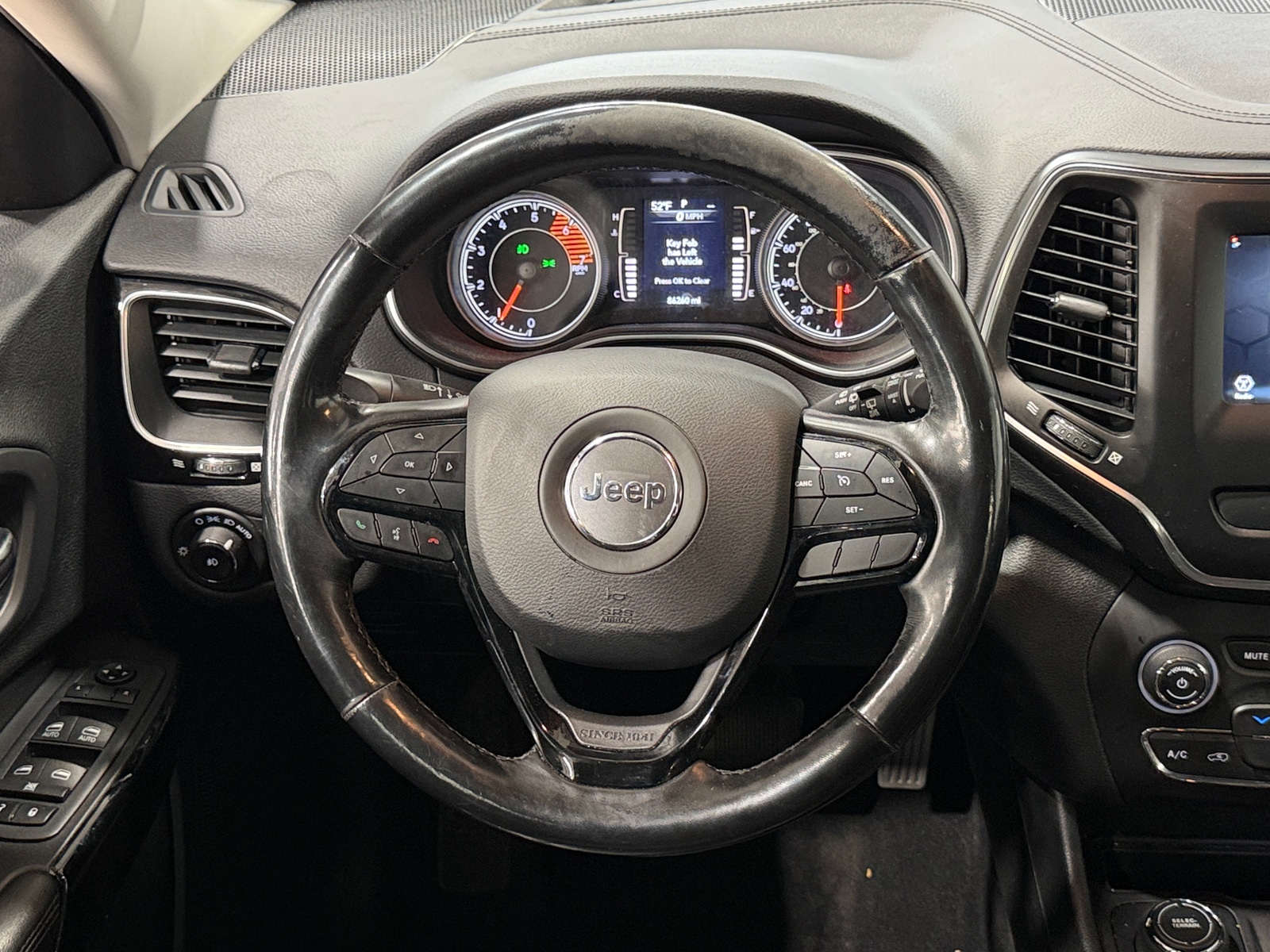Thumbnail: 2020 Jeep Cherokee - 5