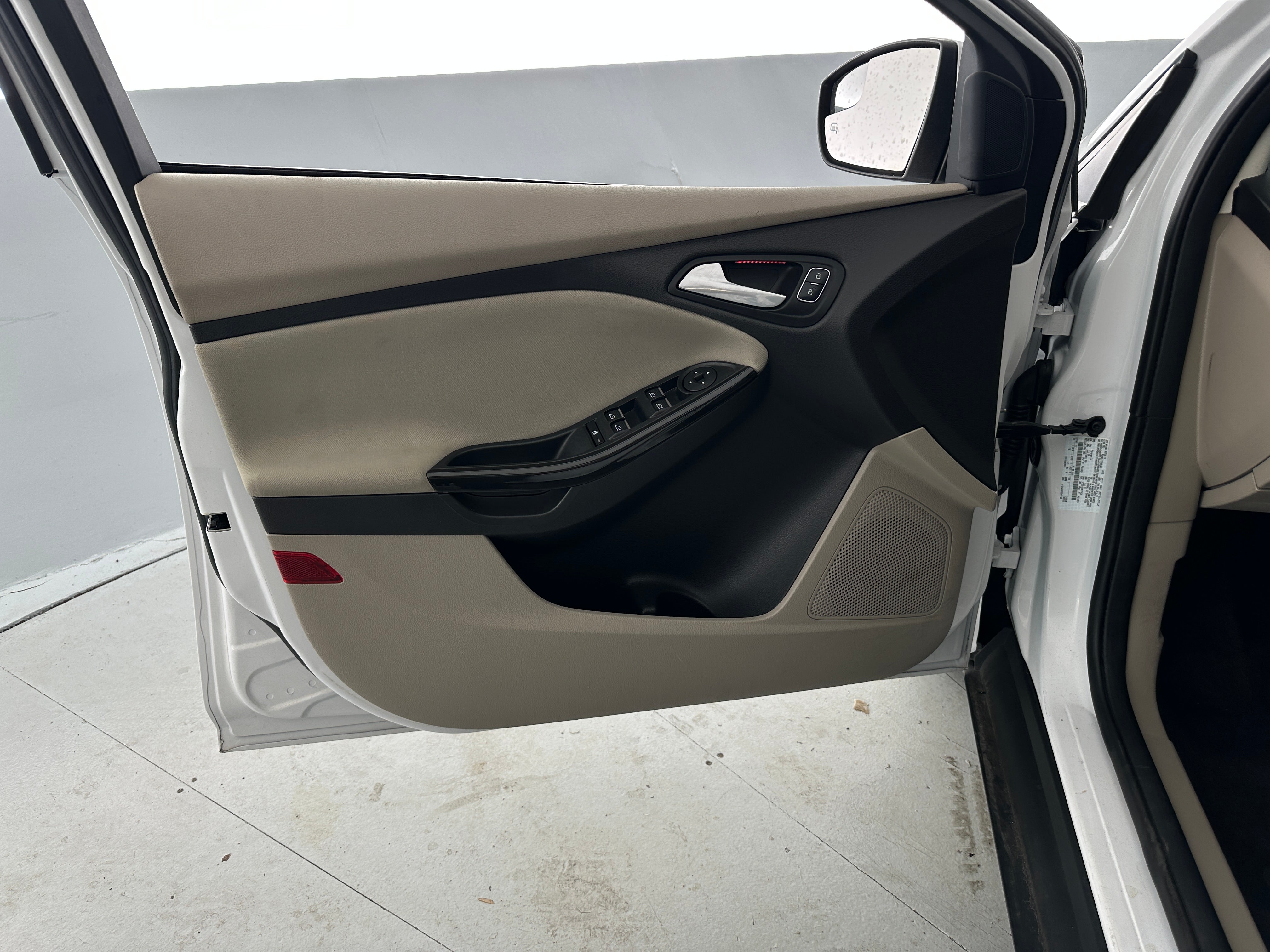 Used 2017 Ford Focus Electric with VIN 1FADP3R44HL320362 for sale in Oak Creek, WI