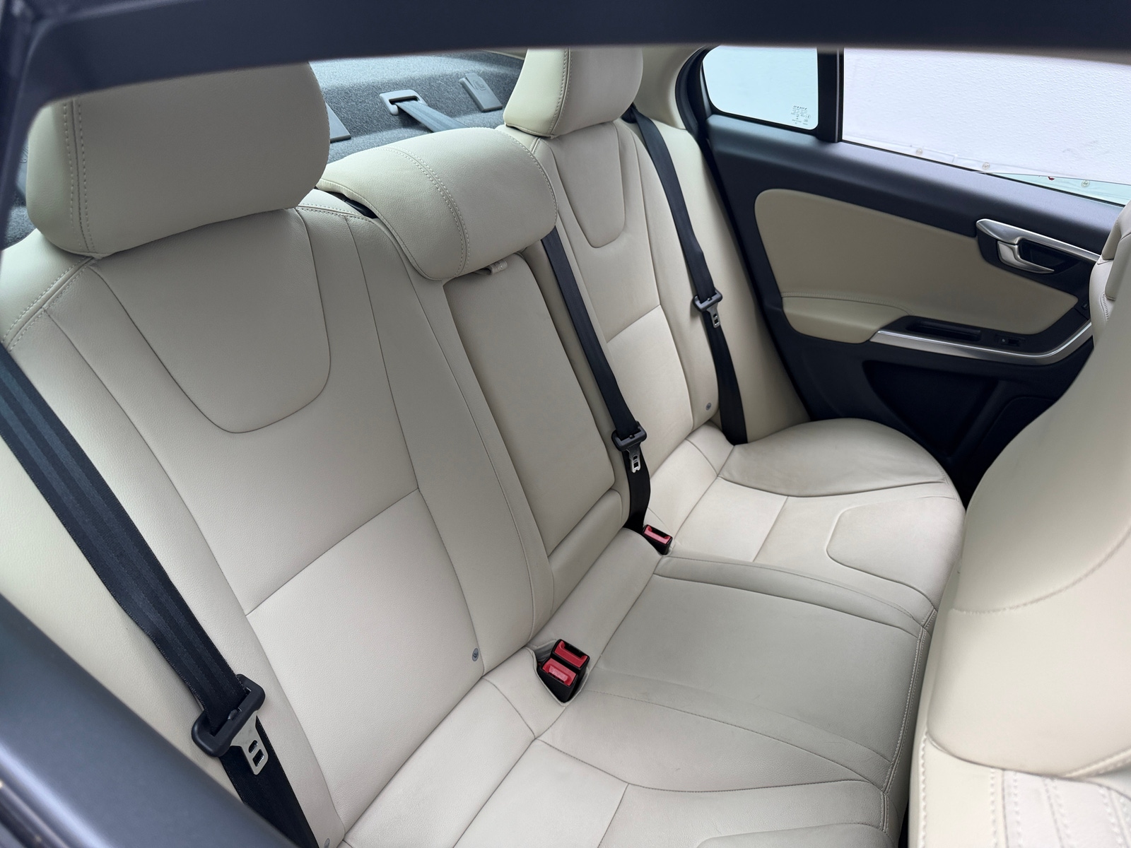 Thumbnail: 2018 Volvo S60 - 6