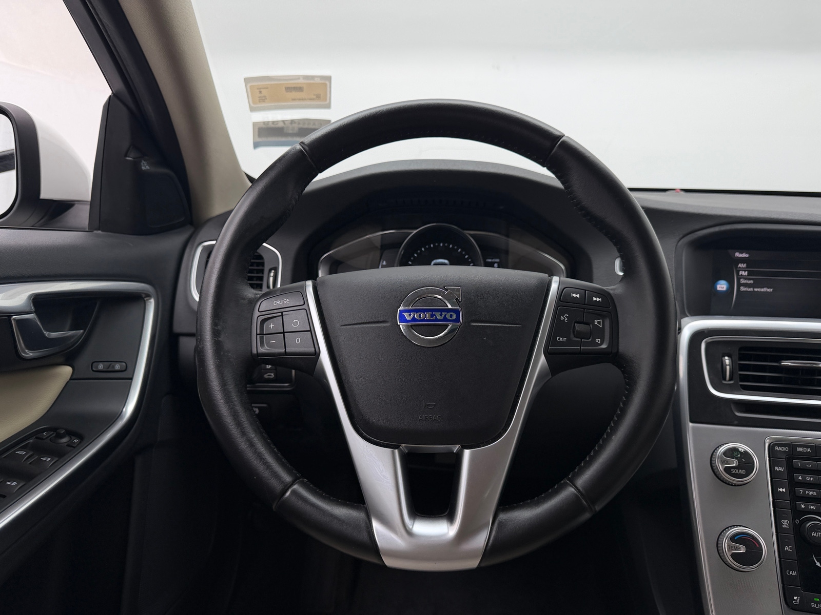 Thumbnail: 2018 Volvo S60 - 5