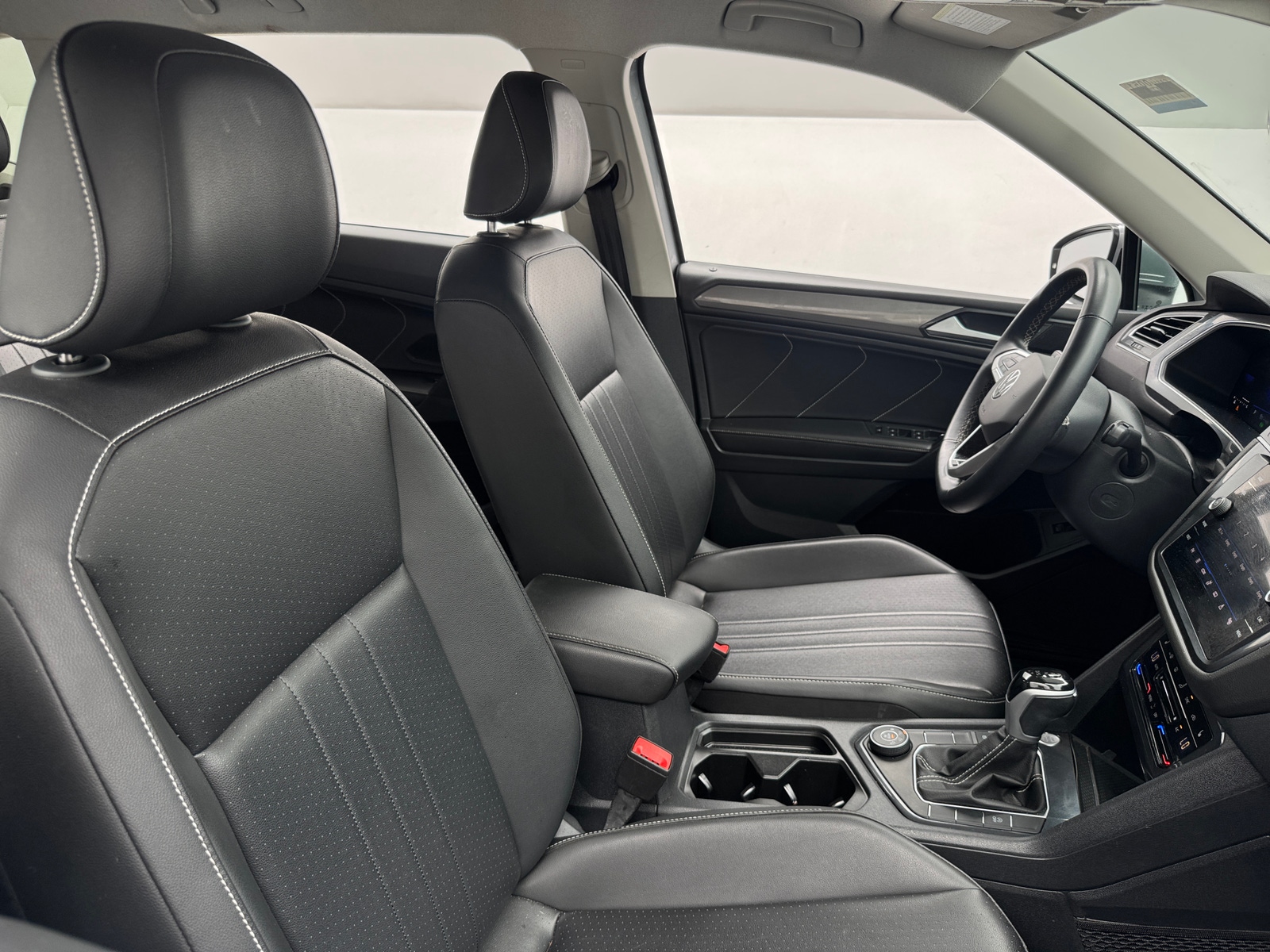 Thumbnail: 2024 Volkswagen Tiguan - 2