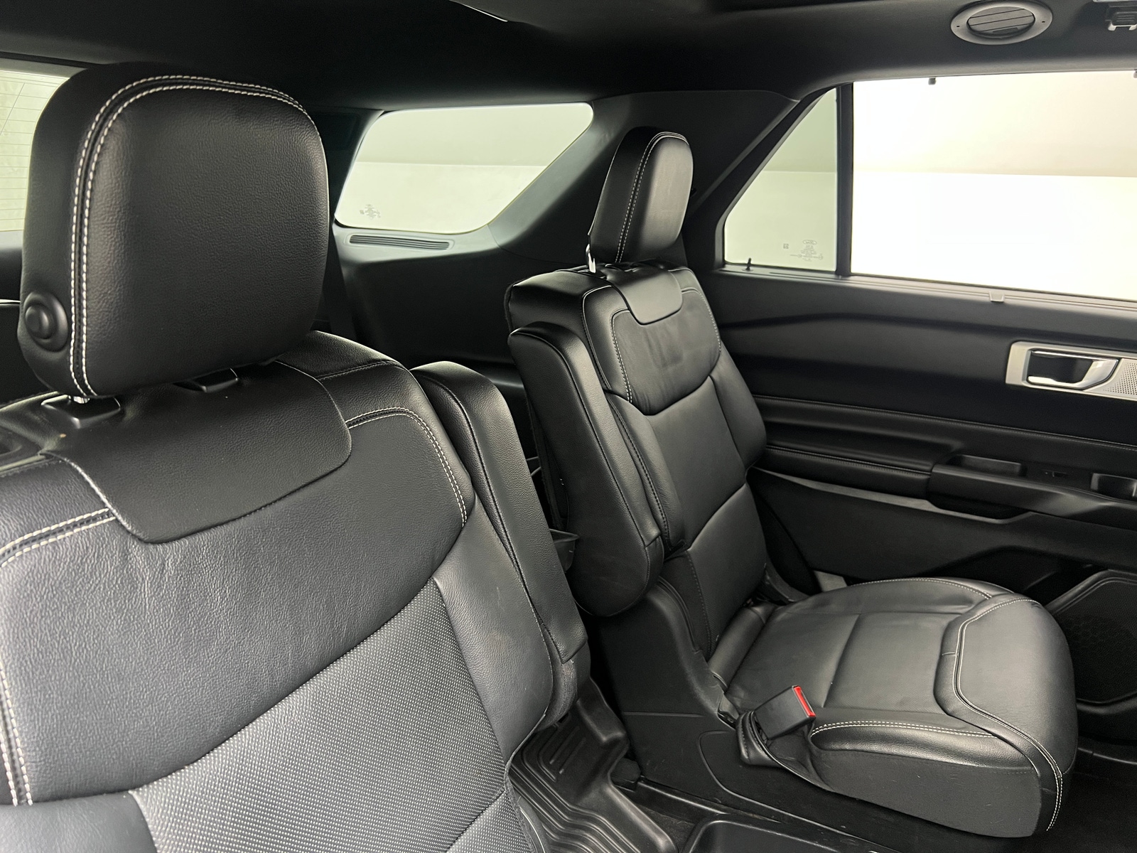 Thumbnail: 2020 Ford Explorer - 5