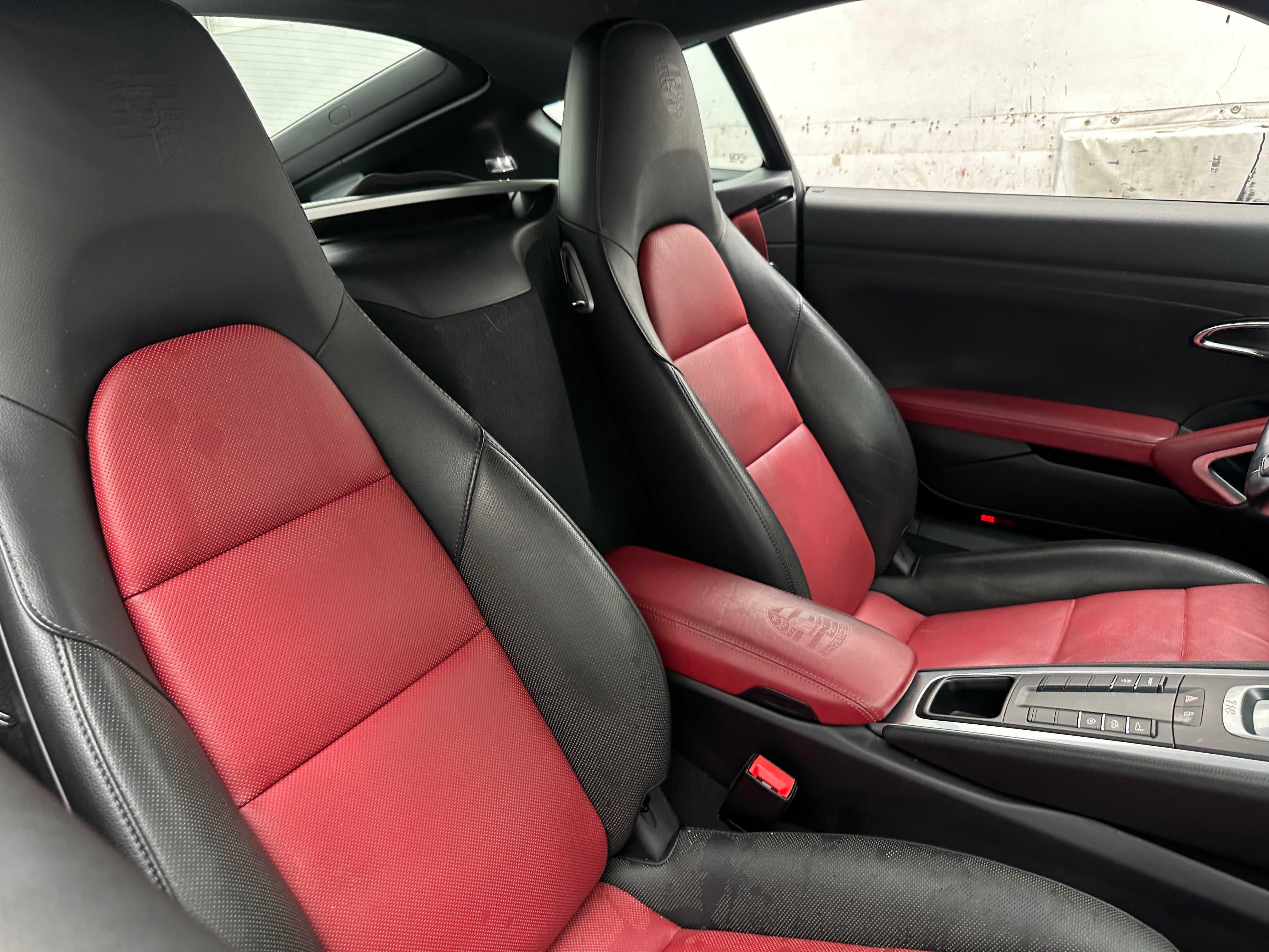 2022 Porsche 718