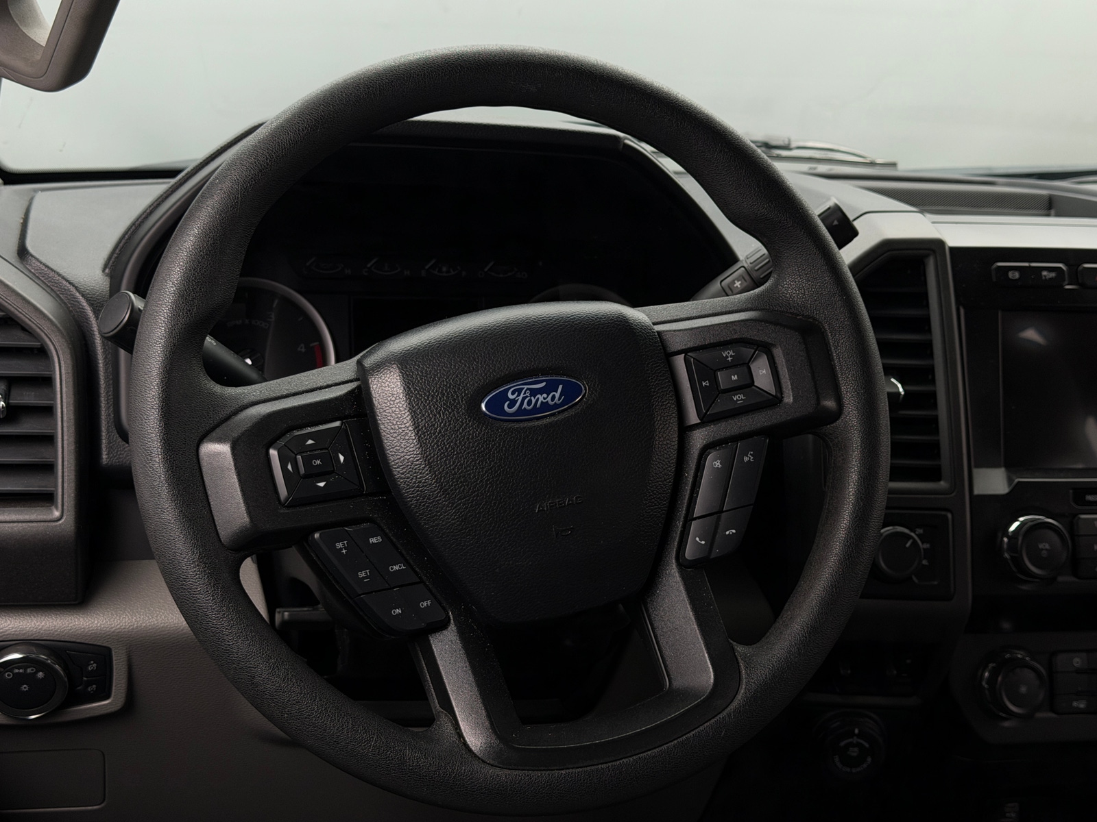 Thumbnail: 2020 Ford Econoline - 5