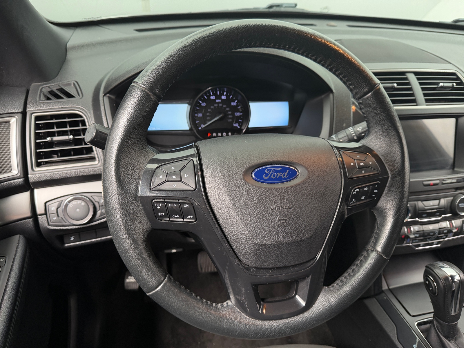 Thumbnail: 2018 Ford Explorer - 4