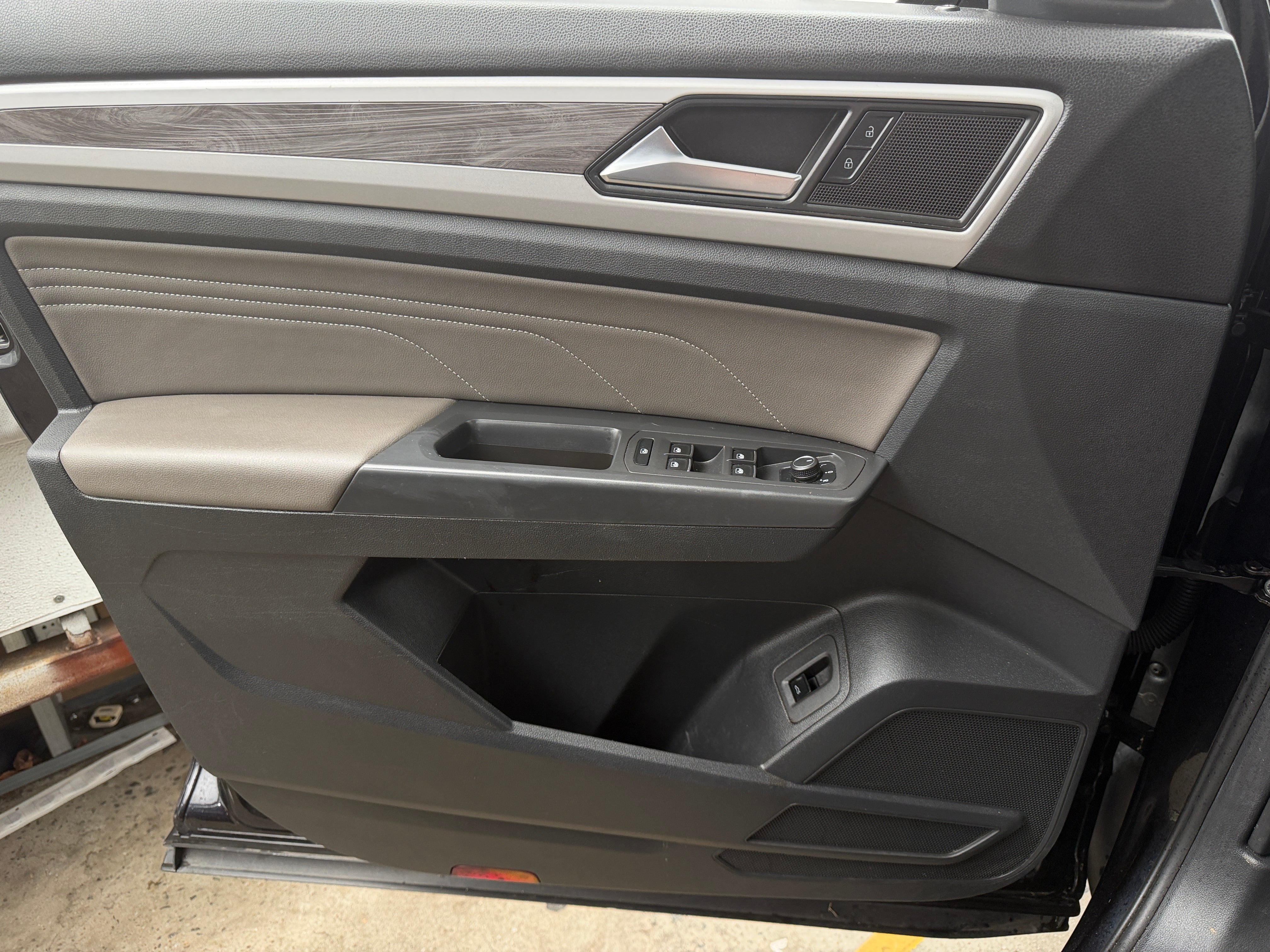 2023 Volkswagen Atlas Cross Sport