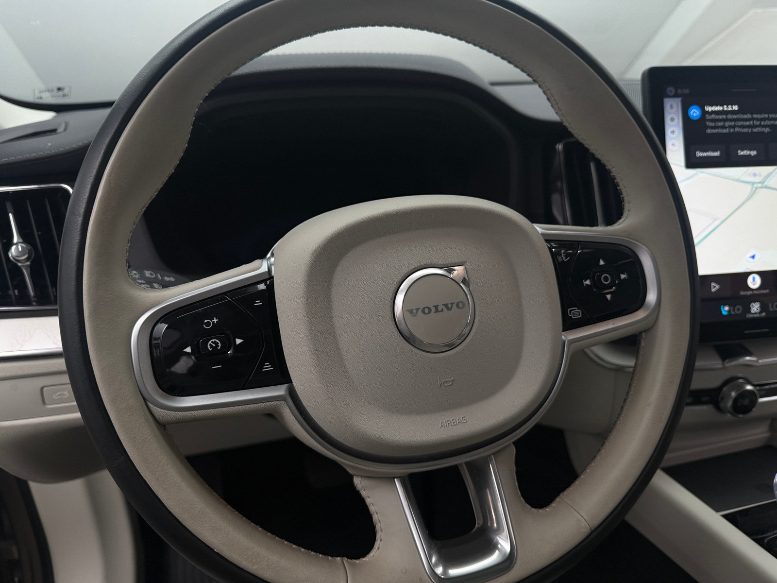 Thumbnail: 2026 Volvo XC60 - 4