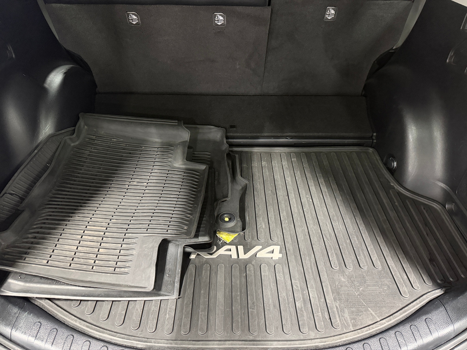 Thumbnail: 2016 Toyota RAV4 - 7