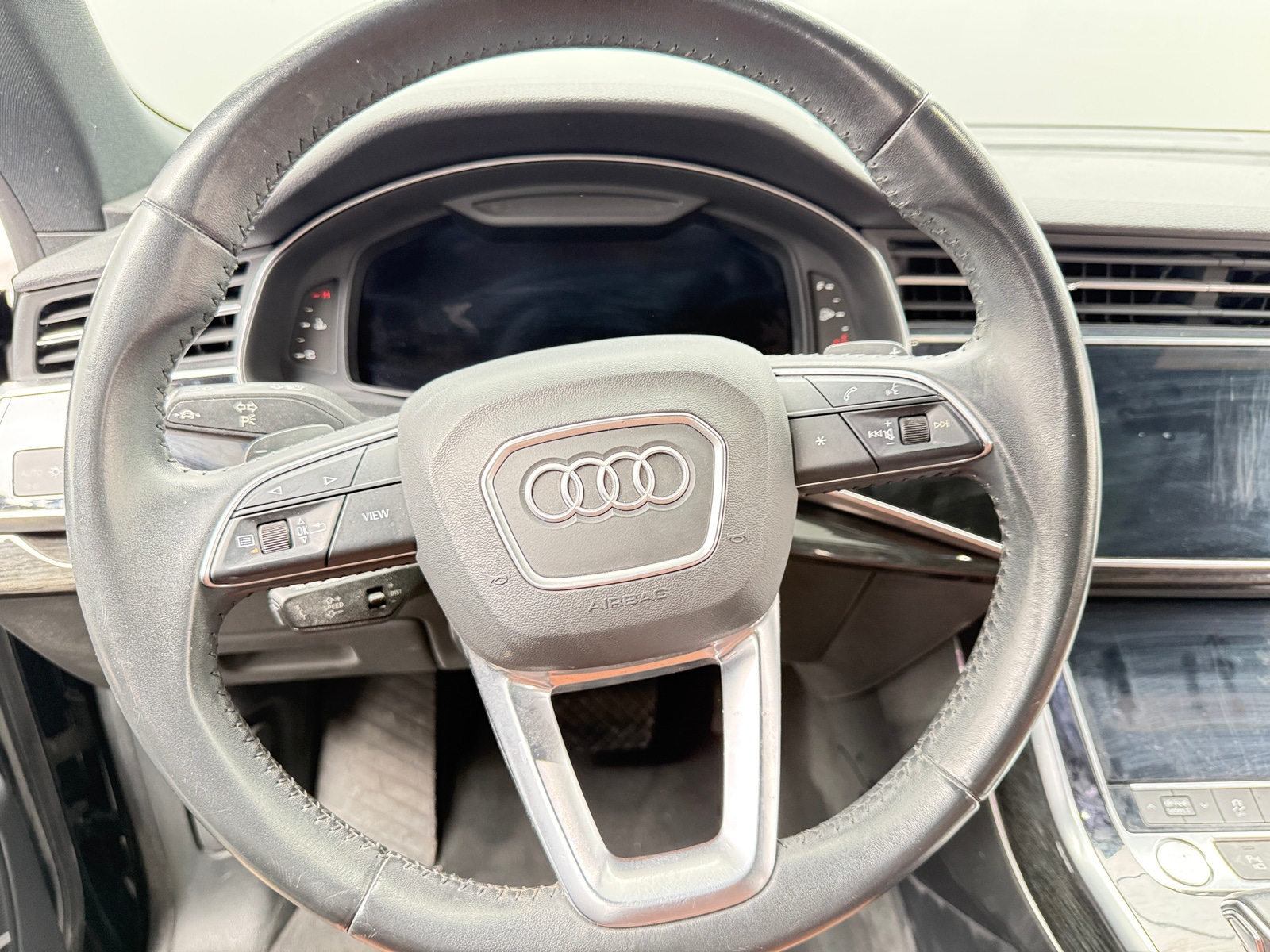 Thumbnail: 2019 Audi Q8 - 5