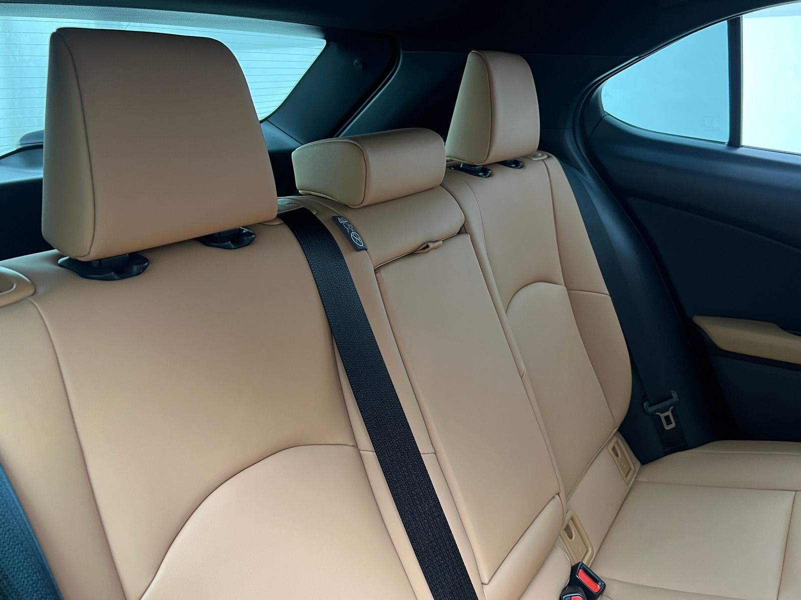 Thumbnail: 2025 Lexus UX - 6