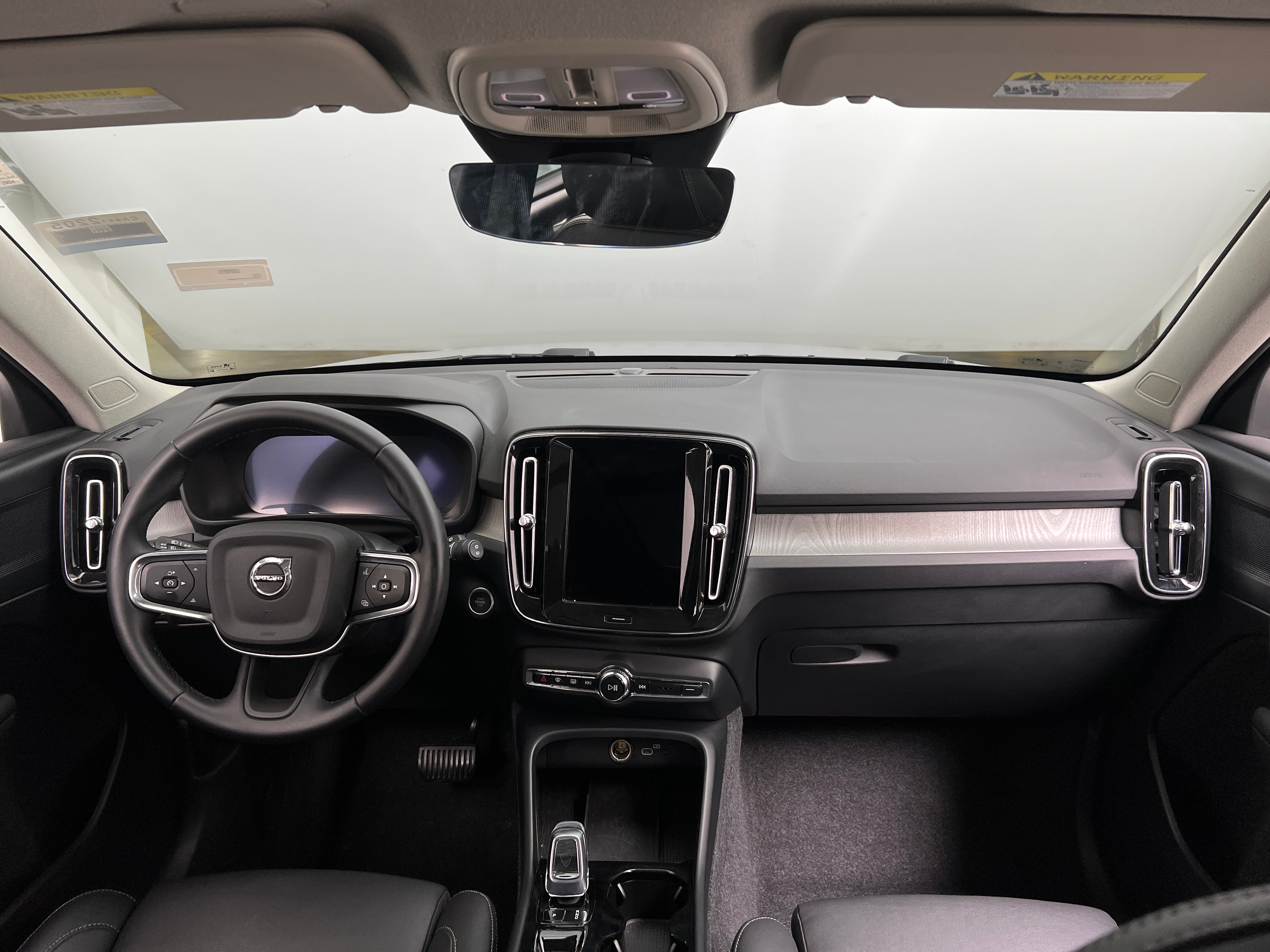2026 Volvo XC40 Plus
