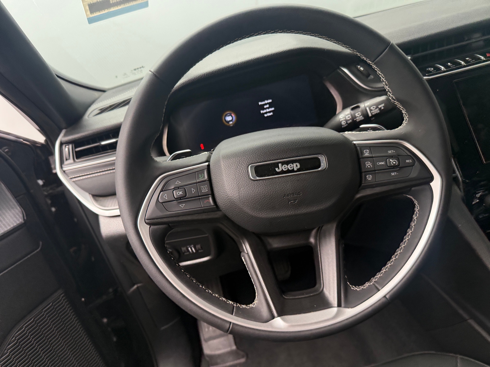 Thumbnail: 2025 Jeep Grand Cherokee - 5
