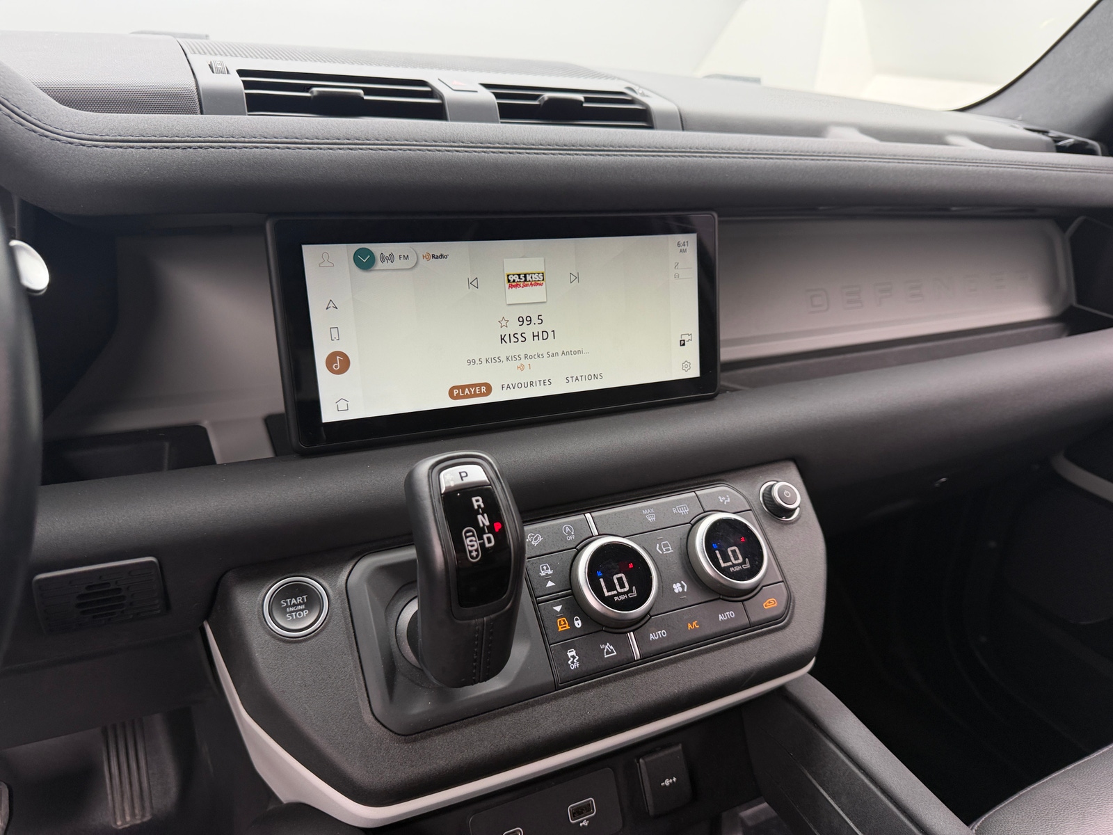 Thumbnail: 2023 Land Rover Defender - 4