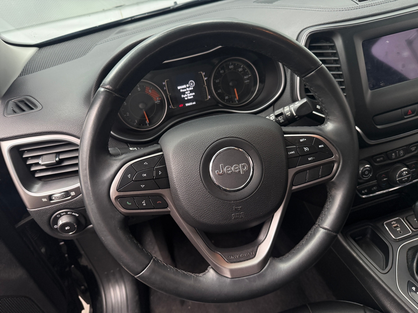 Thumbnail: 2019 Jeep Cherokee - 5