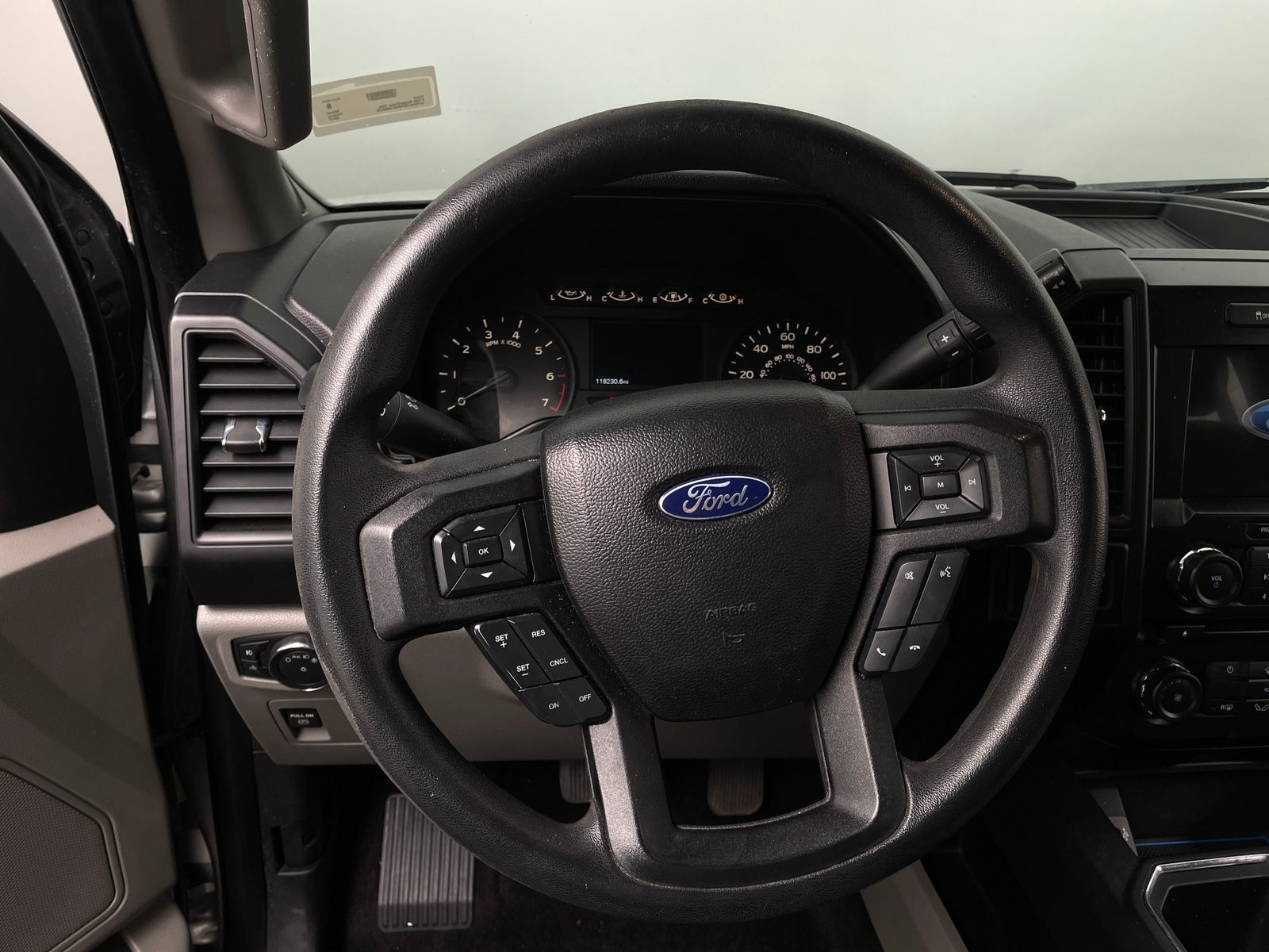 Thumbnail: 2017 Ford Econoline - 5