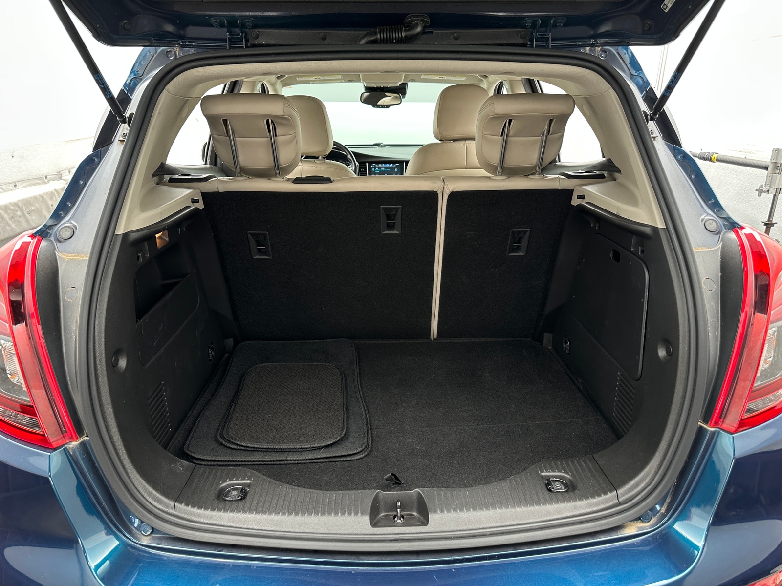 Thumbnail: 2019 Buick Encore - 6
