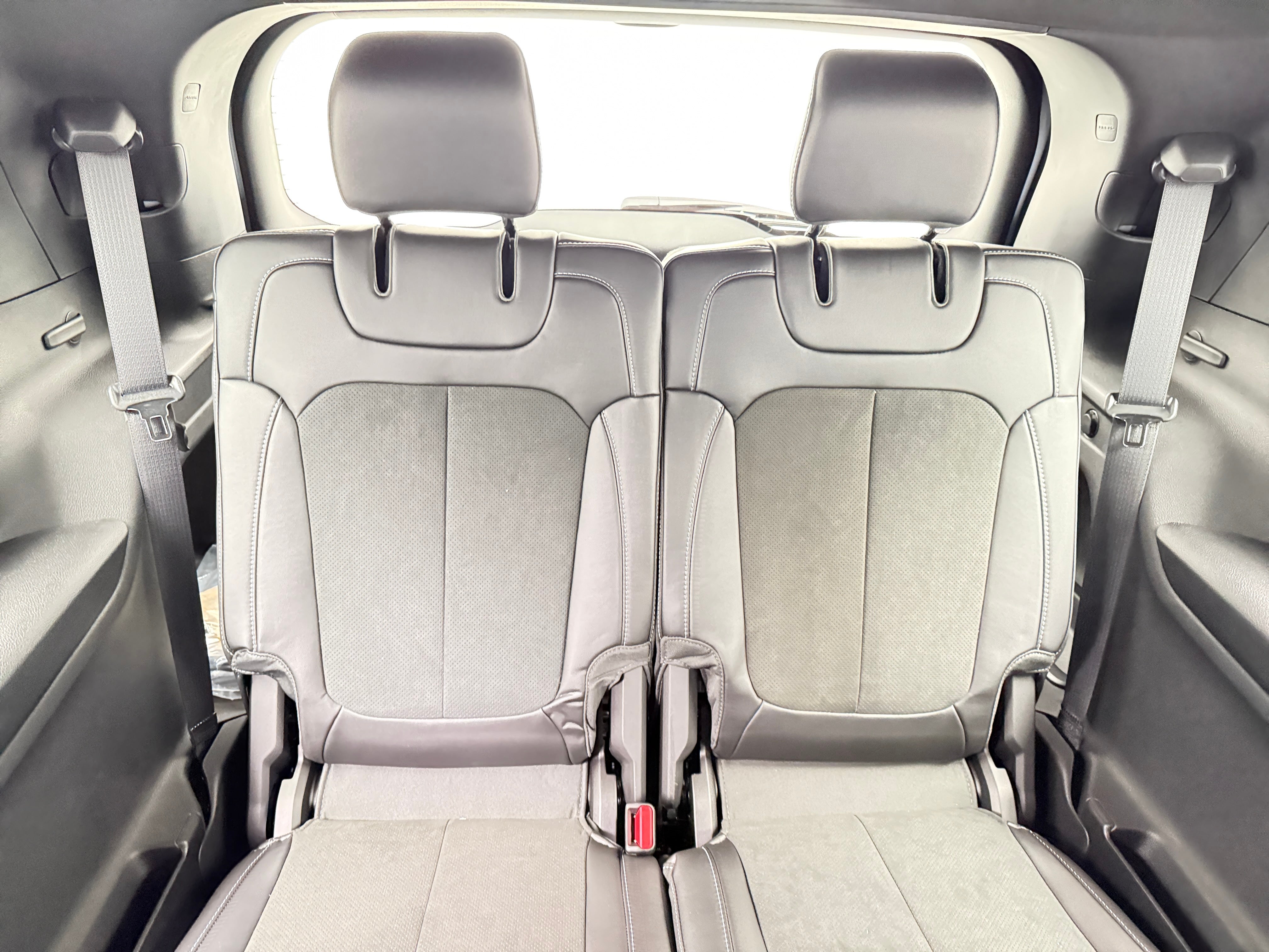 2027 Jeep Grand Cherokee L
