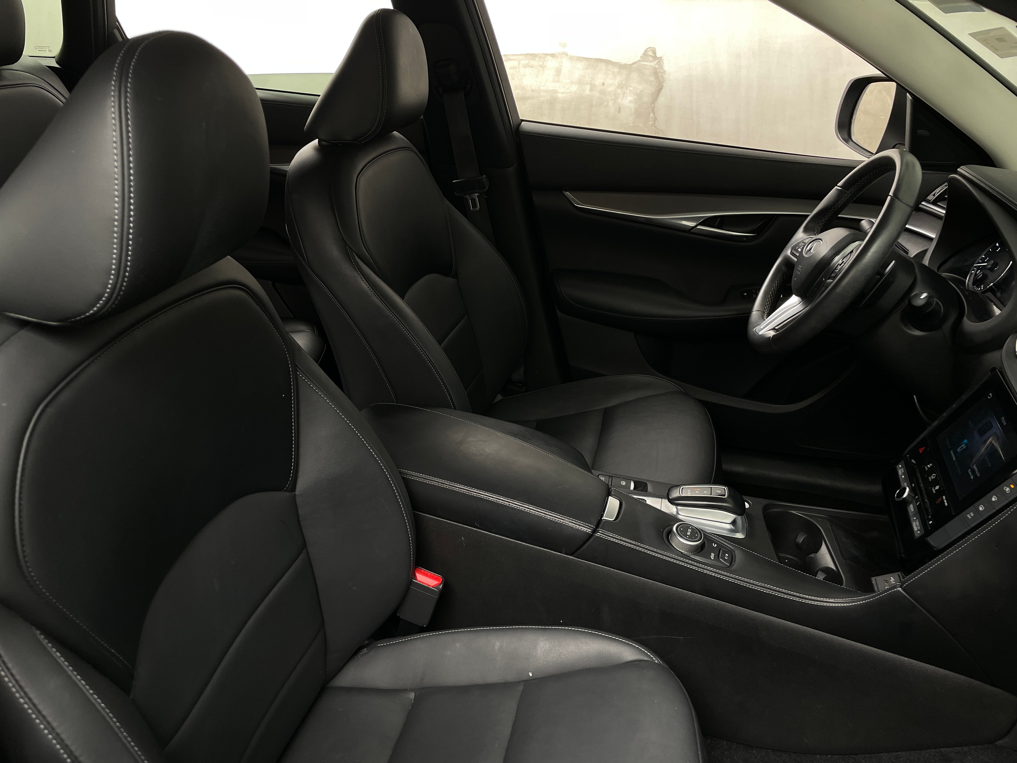 2023 INFINITI QX50 Pure