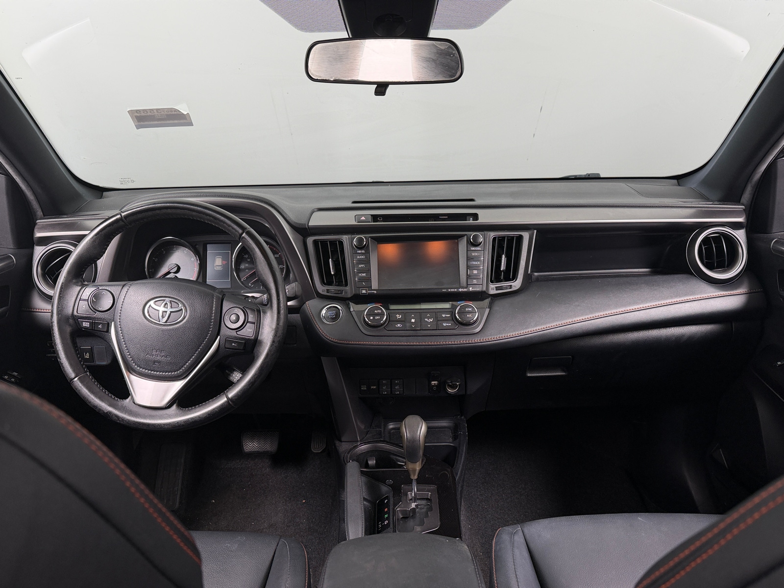 Thumbnail: 2016 Toyota RAV4 - 2