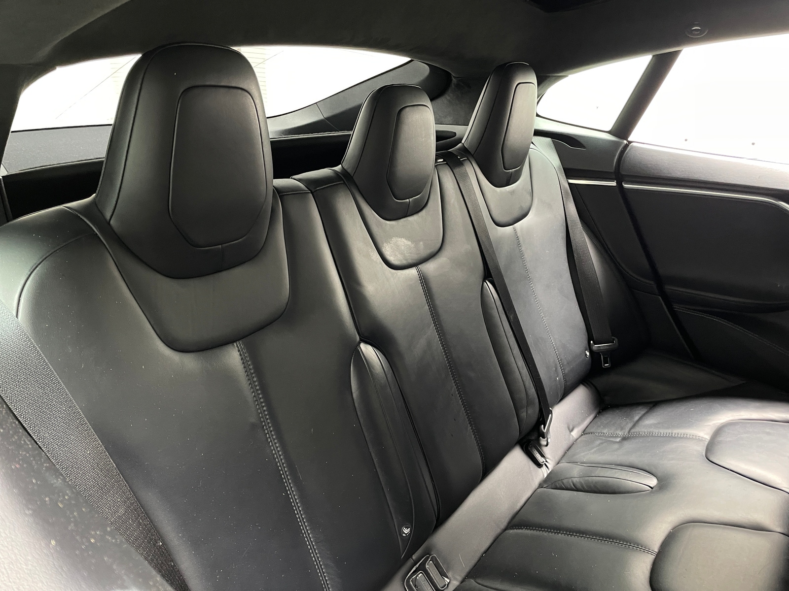 Thumbnail: 2015 Tesla Model S - 5