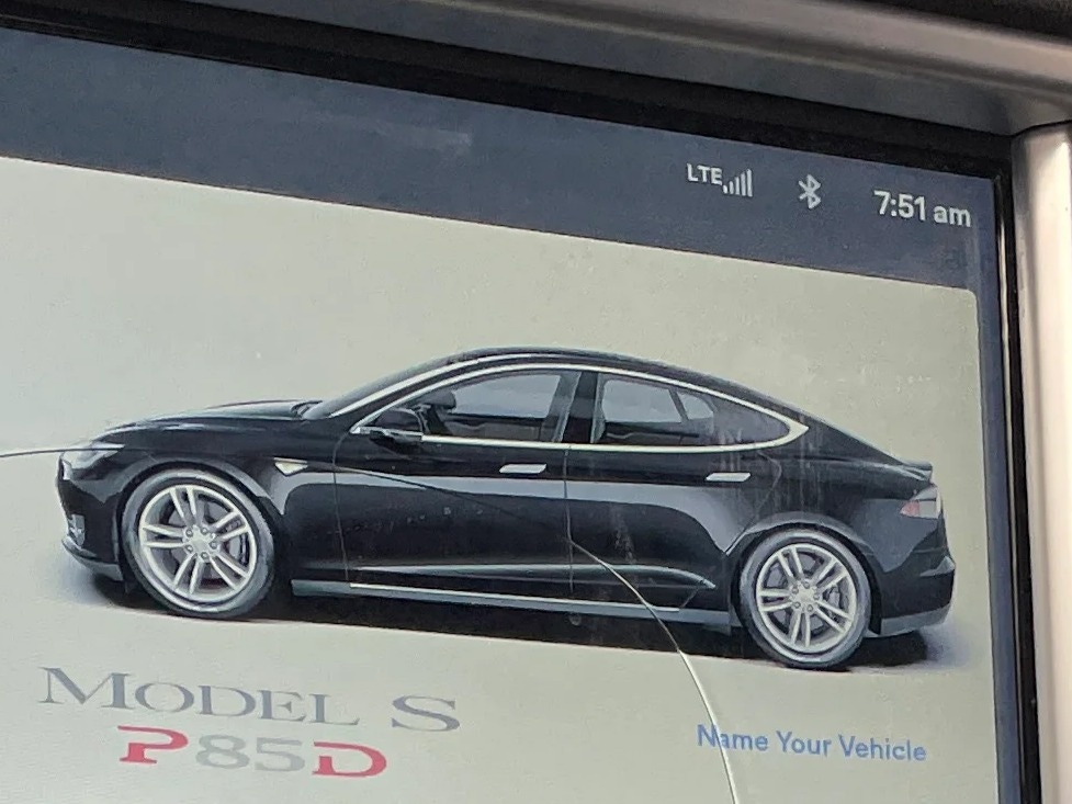 Thumbnail: 2015 Tesla Model S - 3