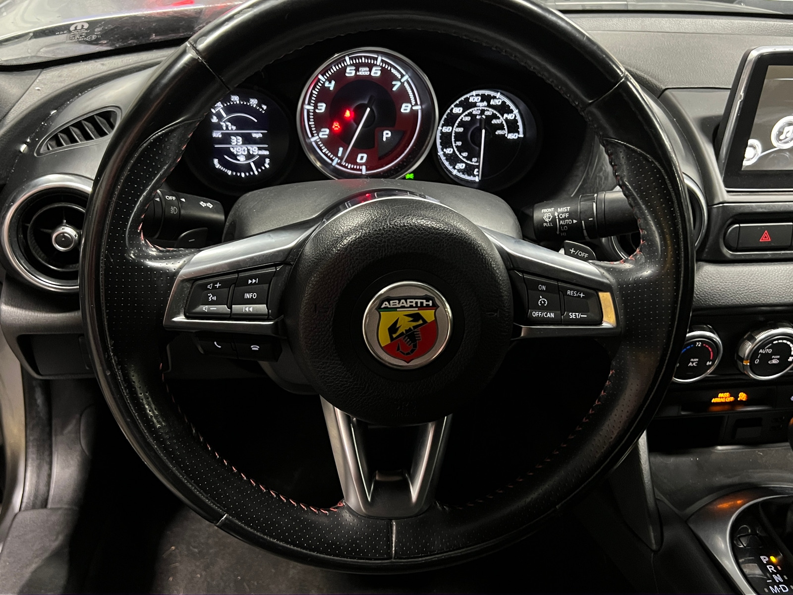 Thumbnail: 2017 Fiat 124 Spider - 5