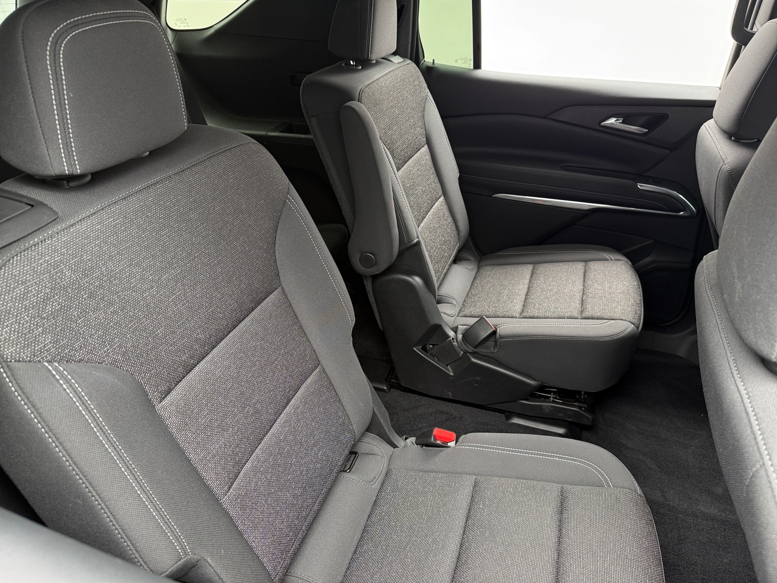 Thumbnail: 2025 Chevrolet Traverse - 6