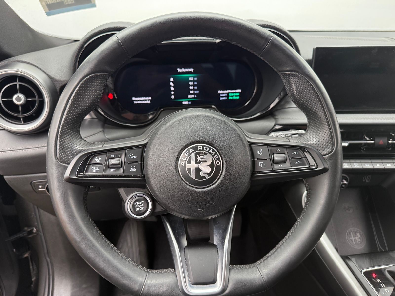 Thumbnail: 2024 Alfa Romeo Tonale - 4