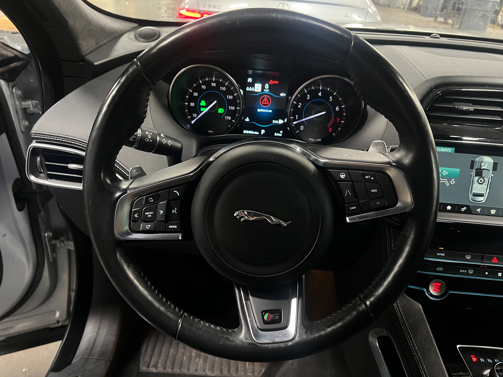 Thumbnail: 2020 Jaguar F-Pace - 4