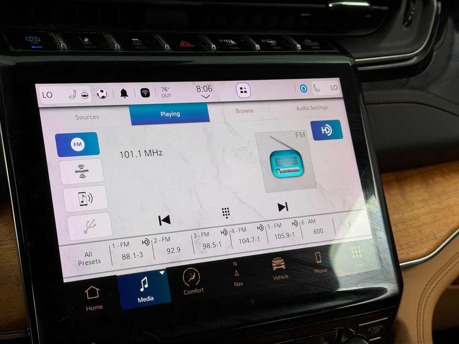 Thumbnail: 2023 Jeep Grand Cherokee - 3
