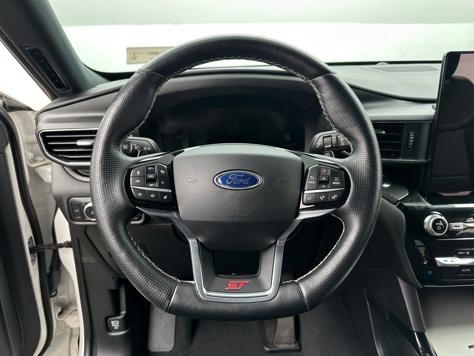 Thumbnail: 2021 Ford Explorer - 4