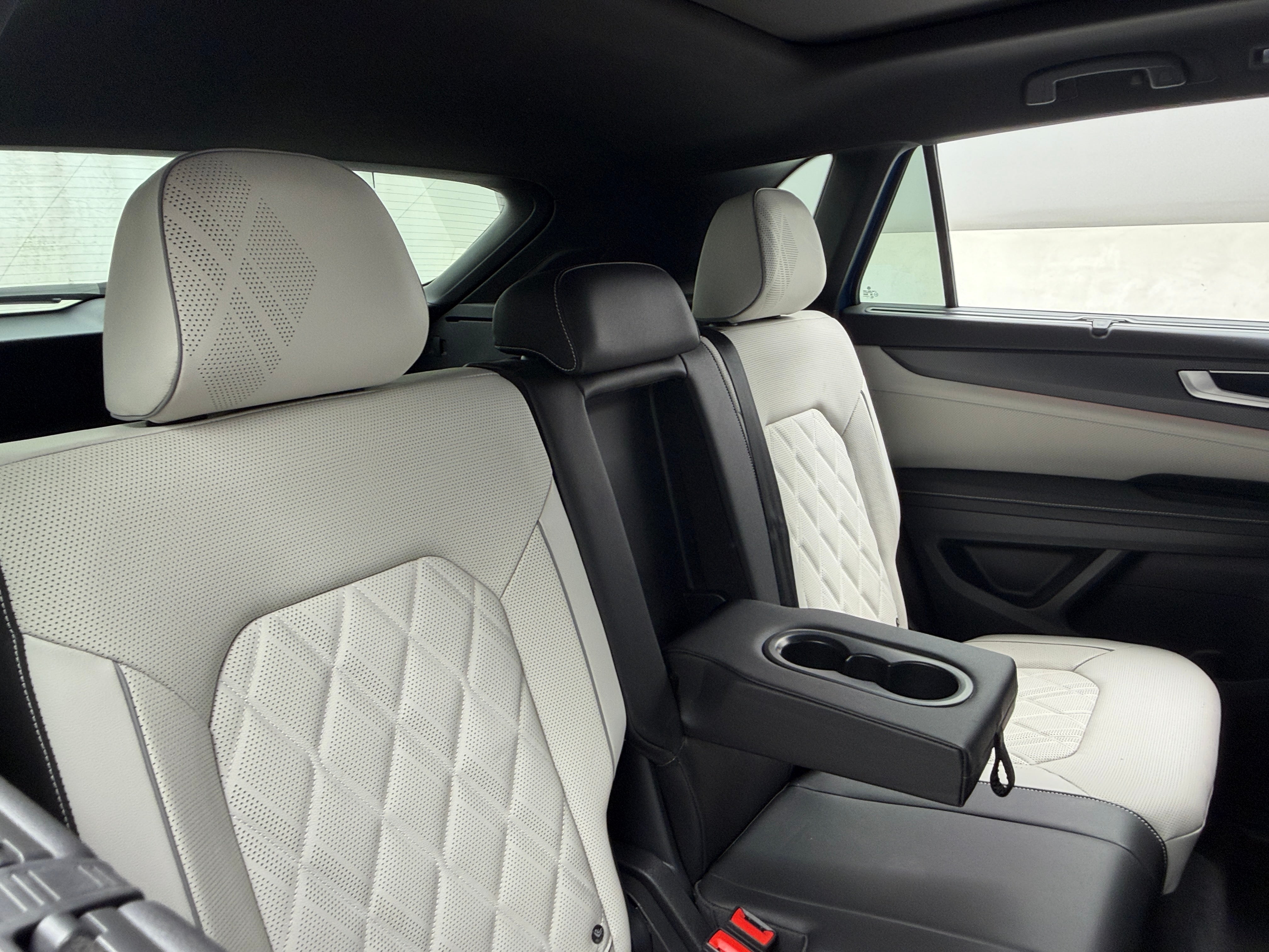 2025 Volkswagen Atlas Cross Sport