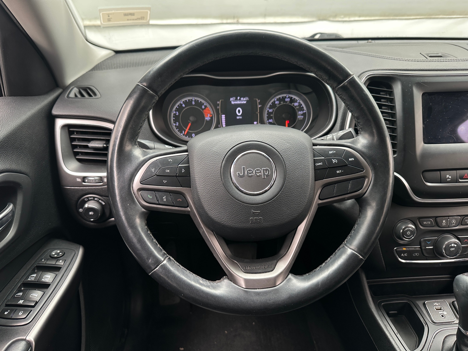 Thumbnail: 2020 Jeep Cherokee - 5