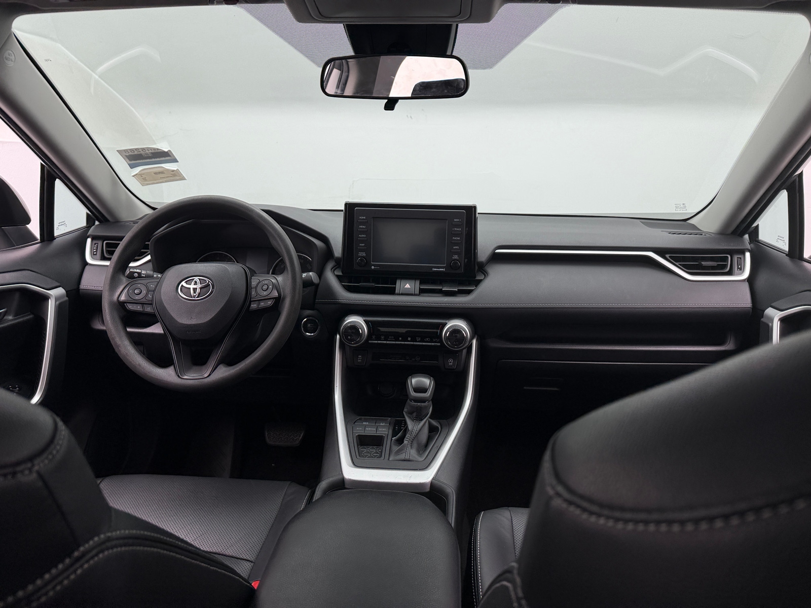 Thumbnail: 2021 Toyota RAV4 - 3