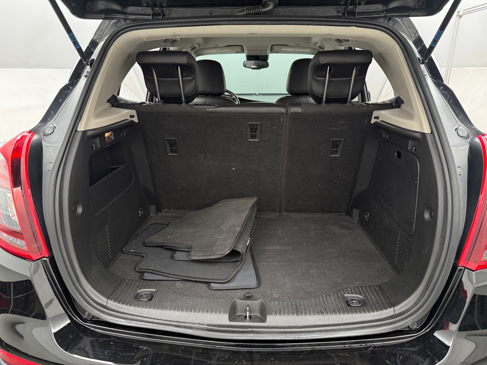 Thumbnail: 2018 Buick Encore - 7