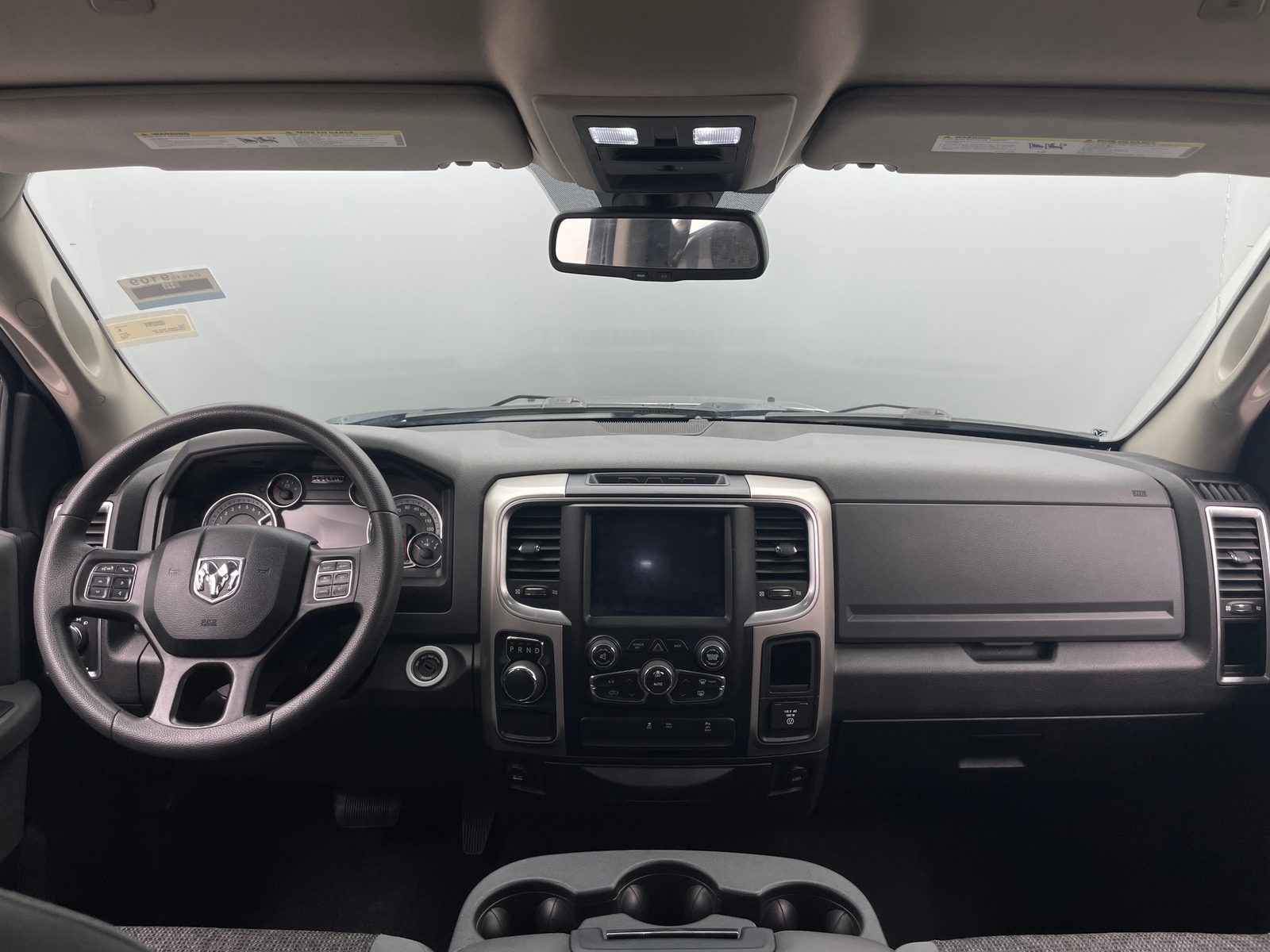 Thumbnail: 2020 RAM 1500 Classic - 3