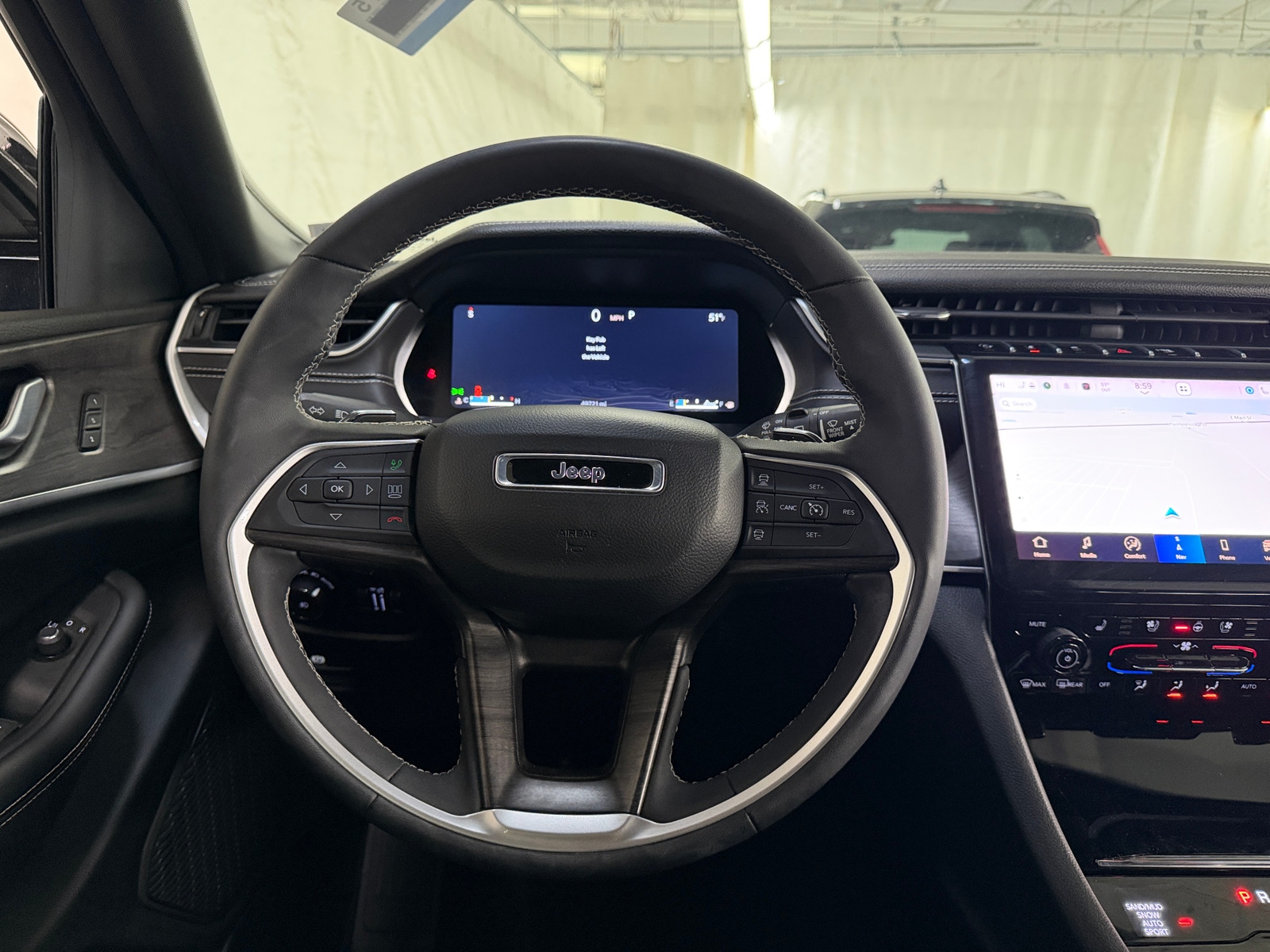 Thumbnail: 2024 Jeep Grand Cherokee L - 4