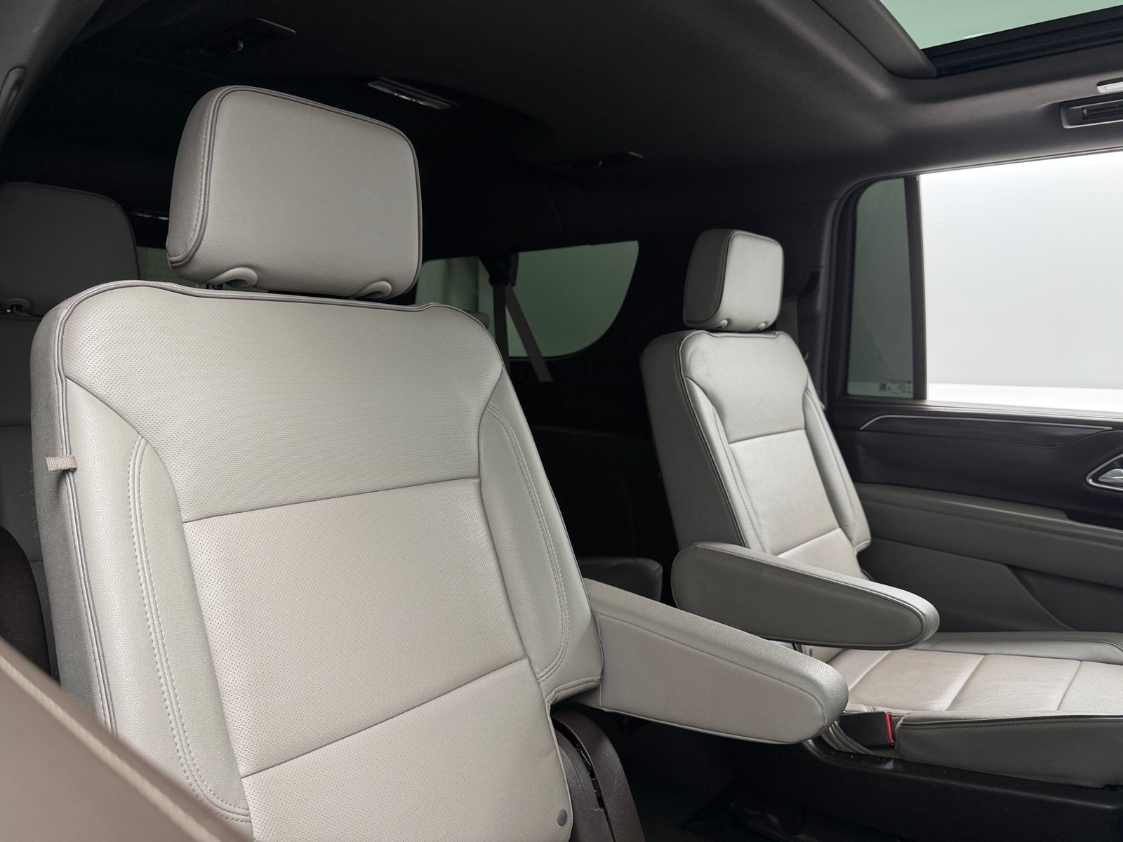 Thumbnail: 2023 GMC Yukon XL - 5