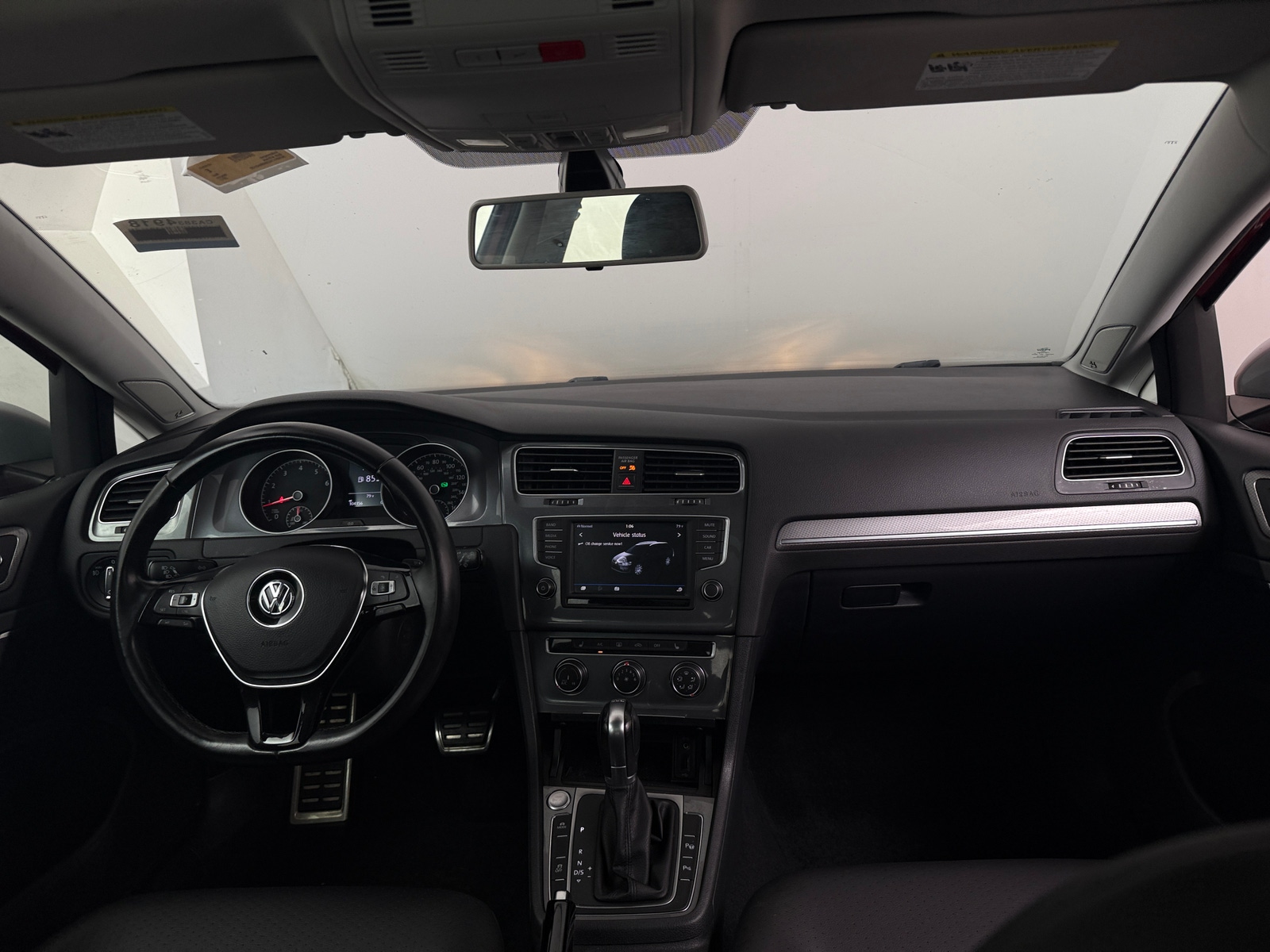 Thumbnail: 2017 Volkswagen Golf - 2